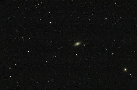 M64, 2016-5-1, 21x200sec, APO100Q, QHY8.jpg